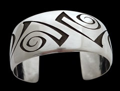 Bob Lomadapki Bracelet02
