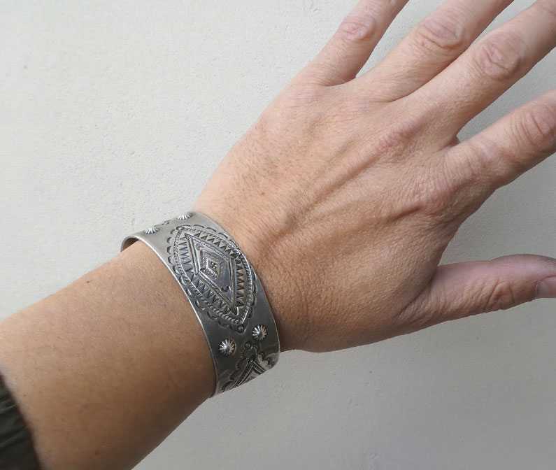 ​Whirling Log Navajo ingot bracelet 1920s