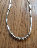 beadsnecklace6605-02