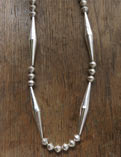 beadsnecklace6601-02